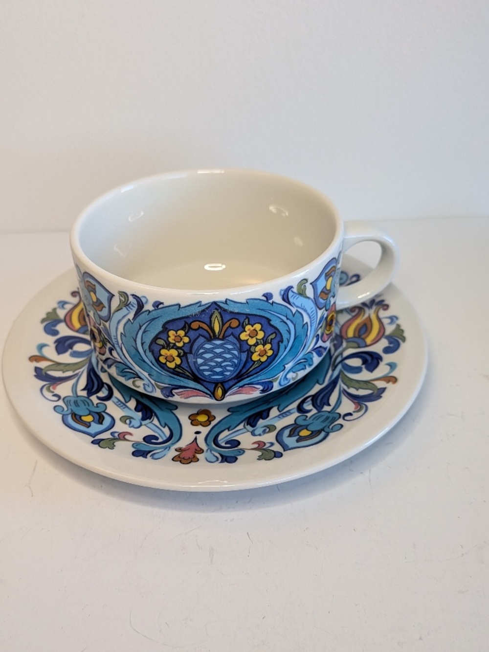 Villeroy & Boch 1973 Izmir cup and saucer set, Luxembourg